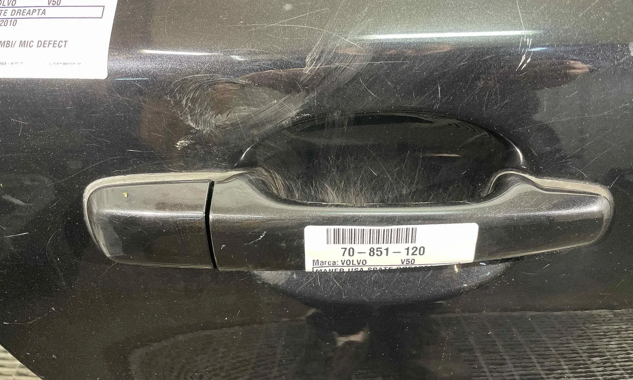 MANER USA SPATE DREAPTA VOLVO V50 2003-2012