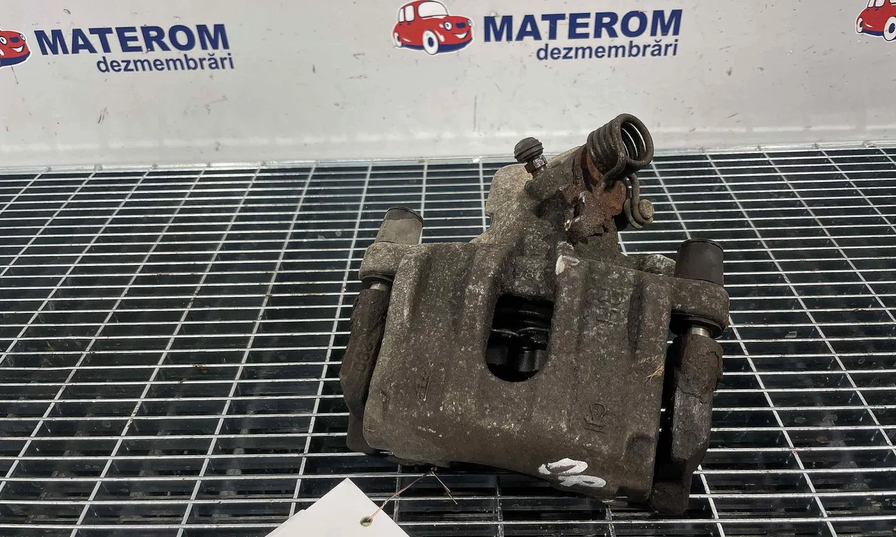 ETRIER SPATE DREAPTA VOLVO V50 2003-2012