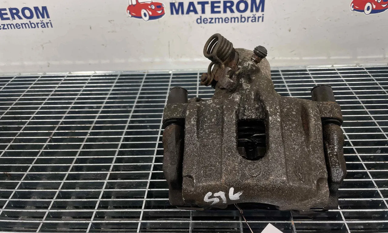 ETRIER SPATE STANGA VOLVO V50 2003-2012