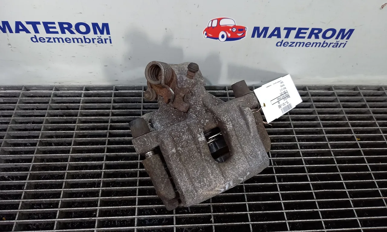 ETRIER SPATE STANGA VOLVO V50 2003-2012