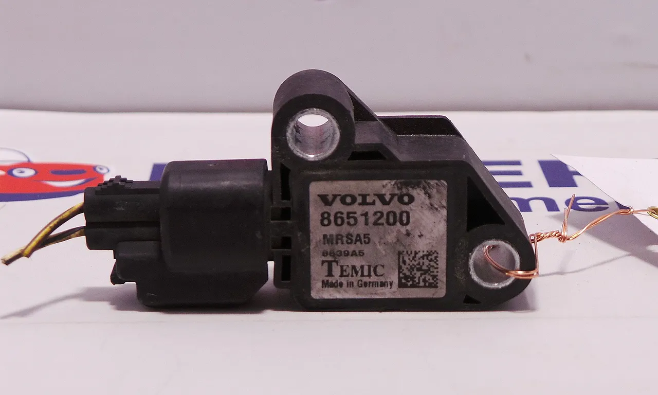 SENZOR IMPACT VOLVO V50 2003-2012