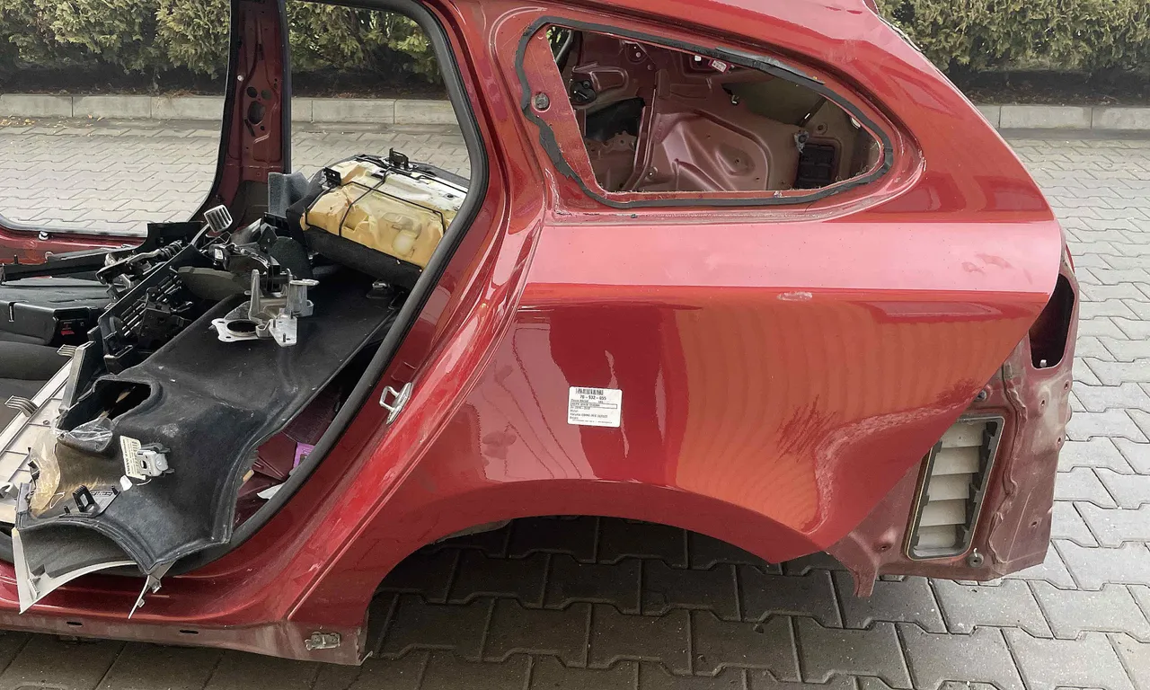 ARIPA SPATE STANGA VOLVO V60 I 2010-2018