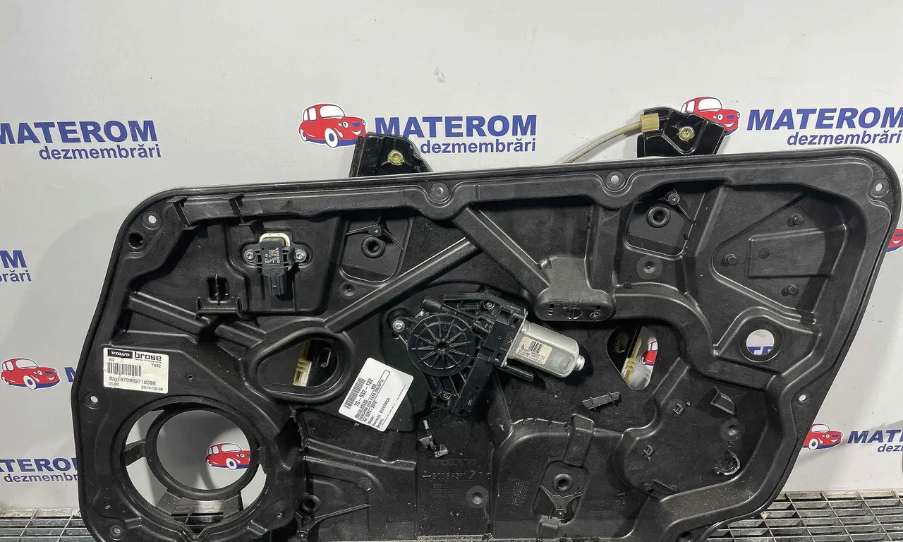 MACARA USA FATA DREAPTA VOLVO V60 I 2010-2018
