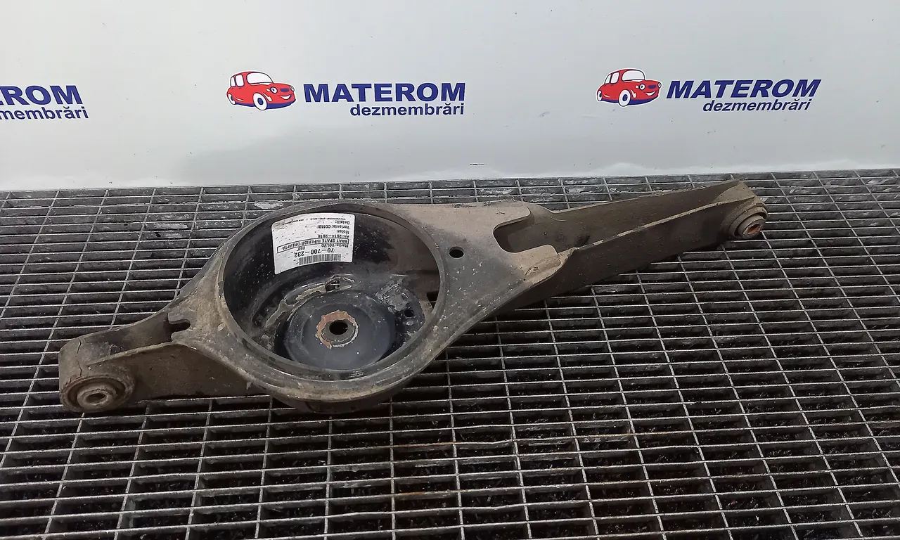 BRAT SPATE INFERIOR DREAPTA VOLVO V60 I 2010-2018