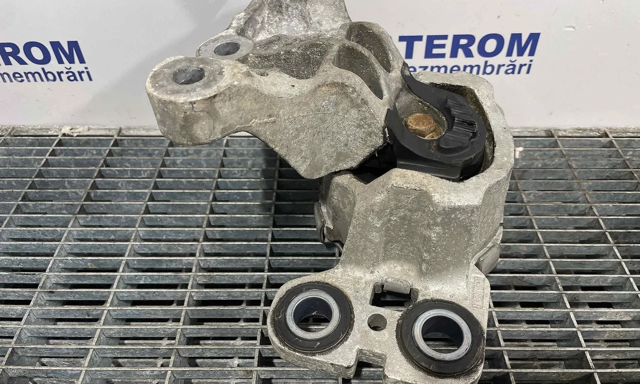 TAMPON MOTOR VOLVO V60 I 2010-2018