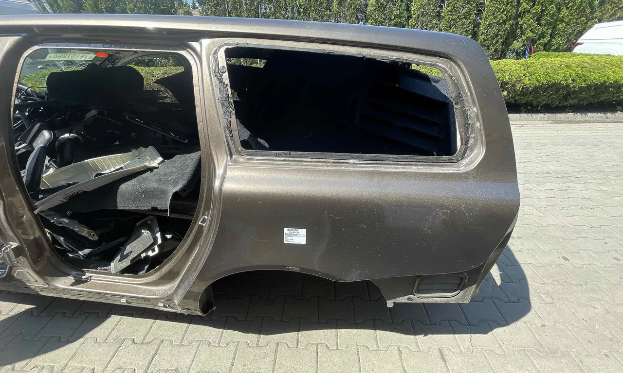 ARIPA SPATE STANGA VOLVO V70 III 2007-2016