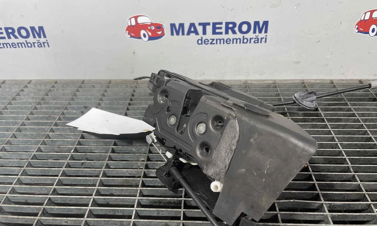 INCUIETOARE USA FATA DREAPTA VOLVO V70 III 2007-2016