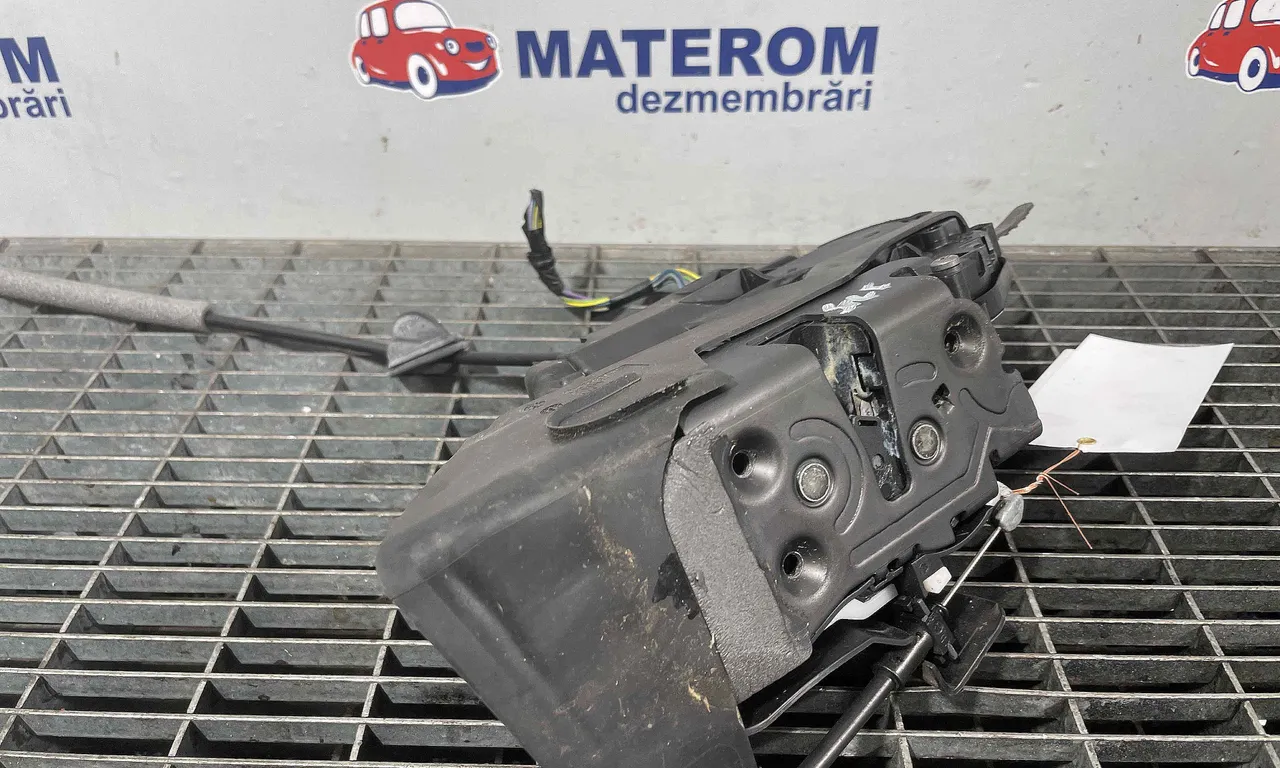 INCUIETOARE USA FATA STANGA VOLVO V70 III 2007-2016