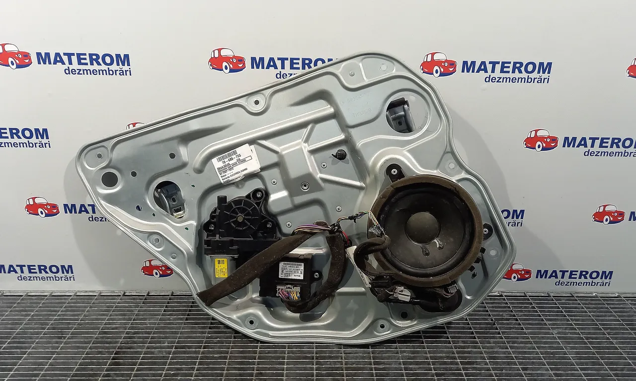 MACARA USA SPATE STANGA VOLVO V70 III 2007-2016