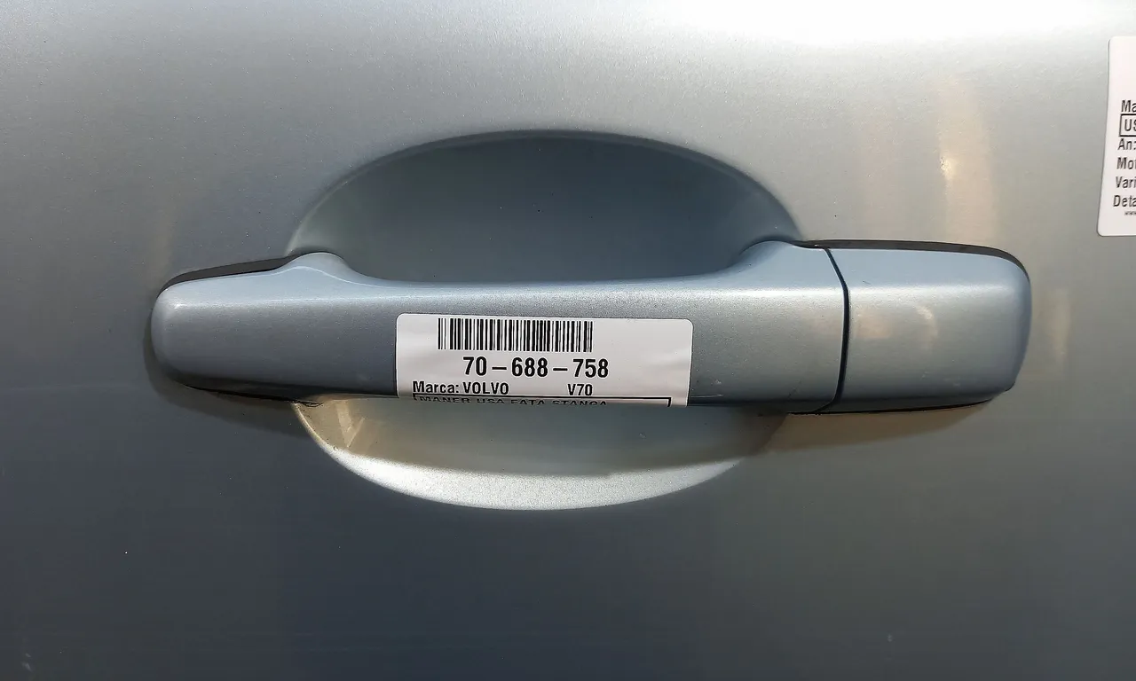 MANER USA FATA STANGA VOLVO V70 III 2007-2016