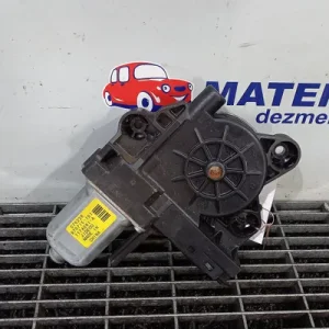 MOTORAS MACARA