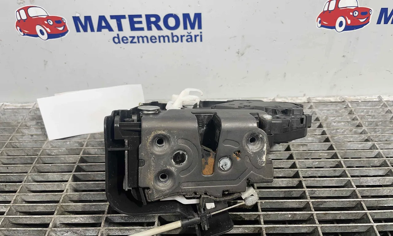INCUIETOARE USA FATA STANGA VOLVO XC60 I 2008-2018