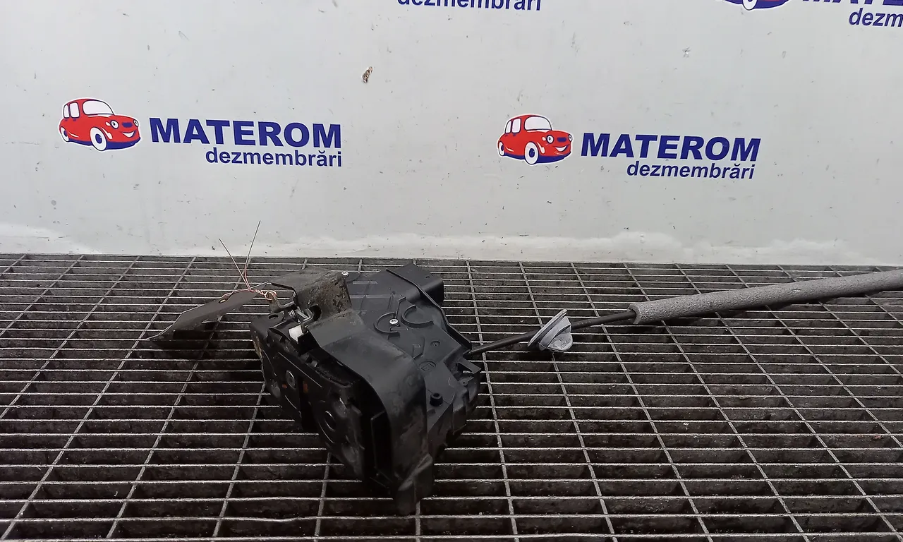 INCUIETOARE USA FATA STANGA VOLVO XC60 I 2008-2018