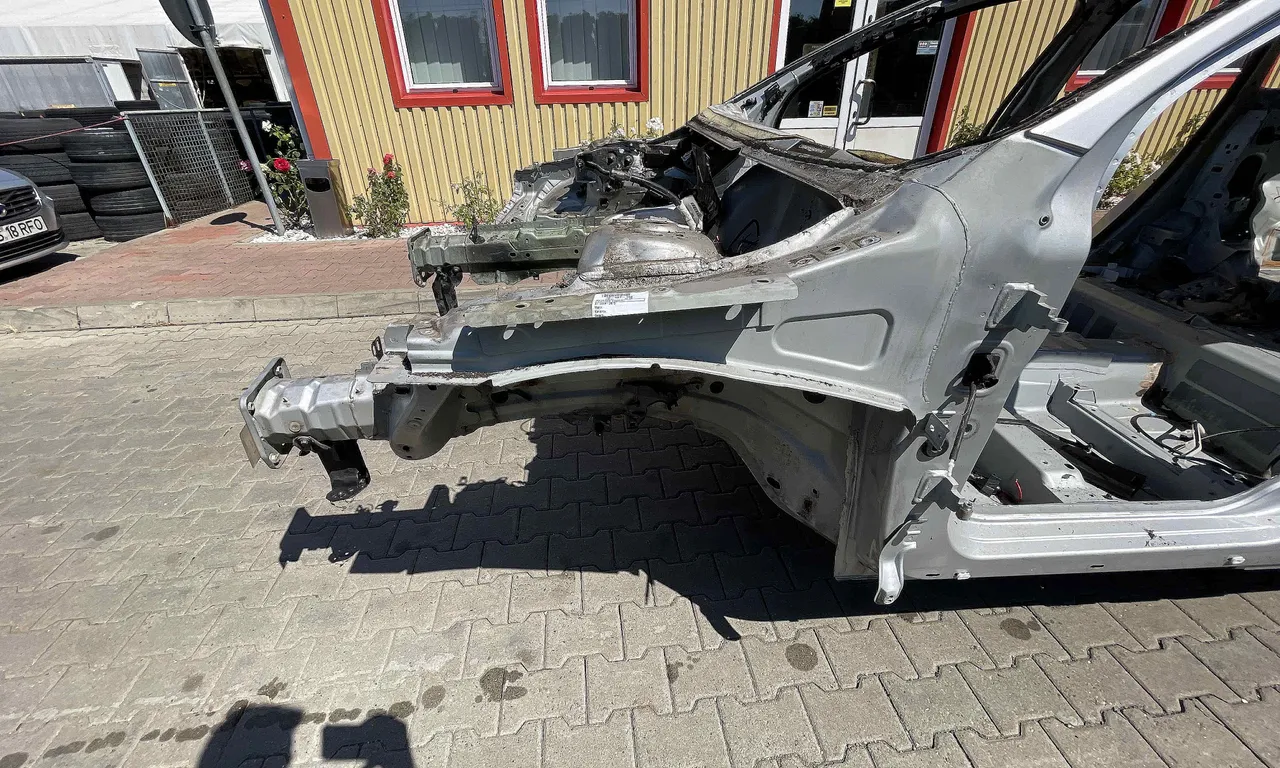 LONJERON STANGA VOLVO XC60 I 2008-2018
