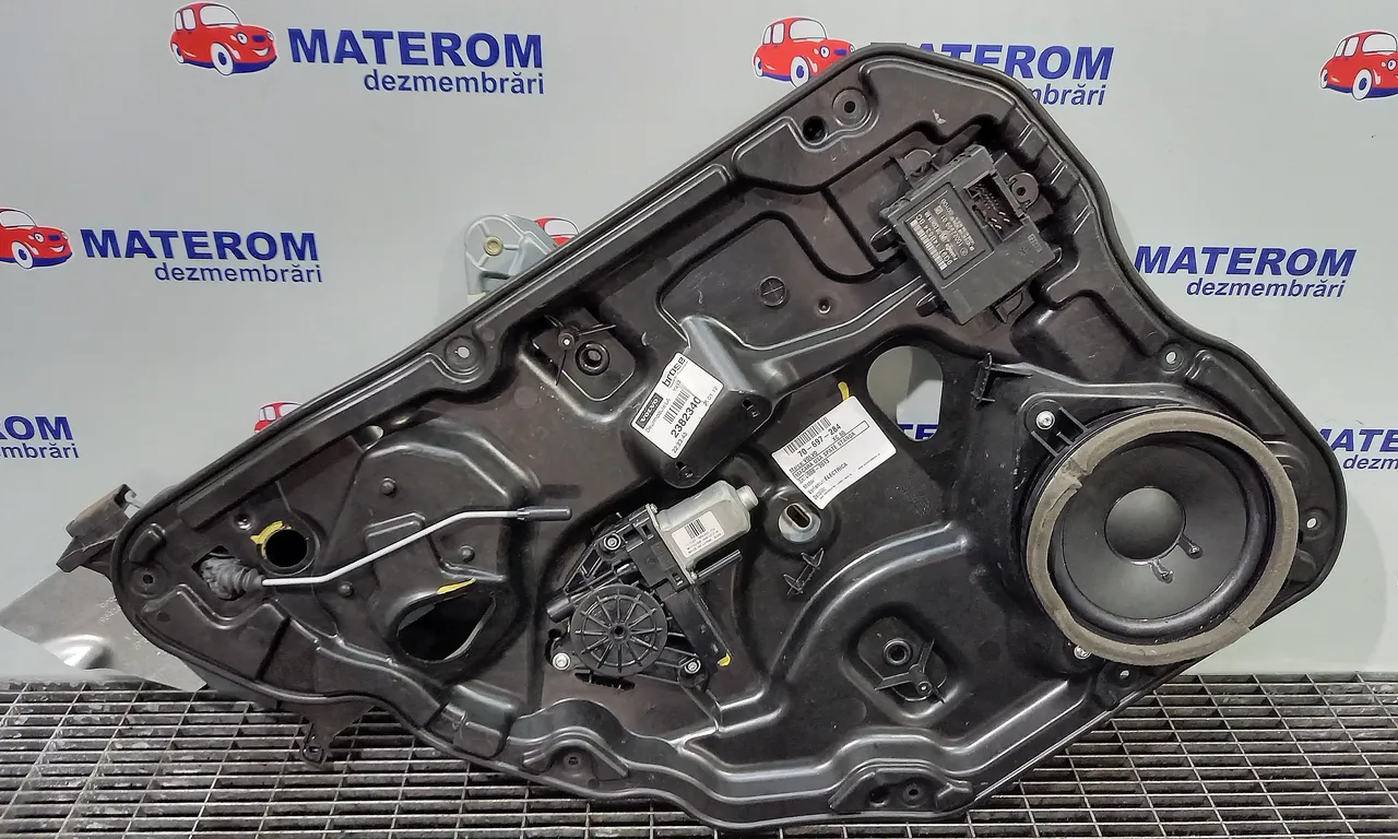 MACARA USA SPATE STANGA VOLVO XC60 I 2008-2018