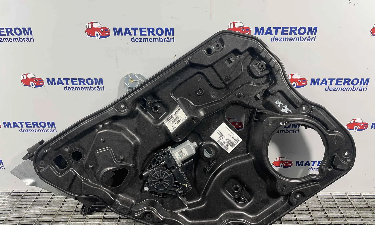 MACARA USA SPATE STANGA VOLVO XC60 I 2008-2018