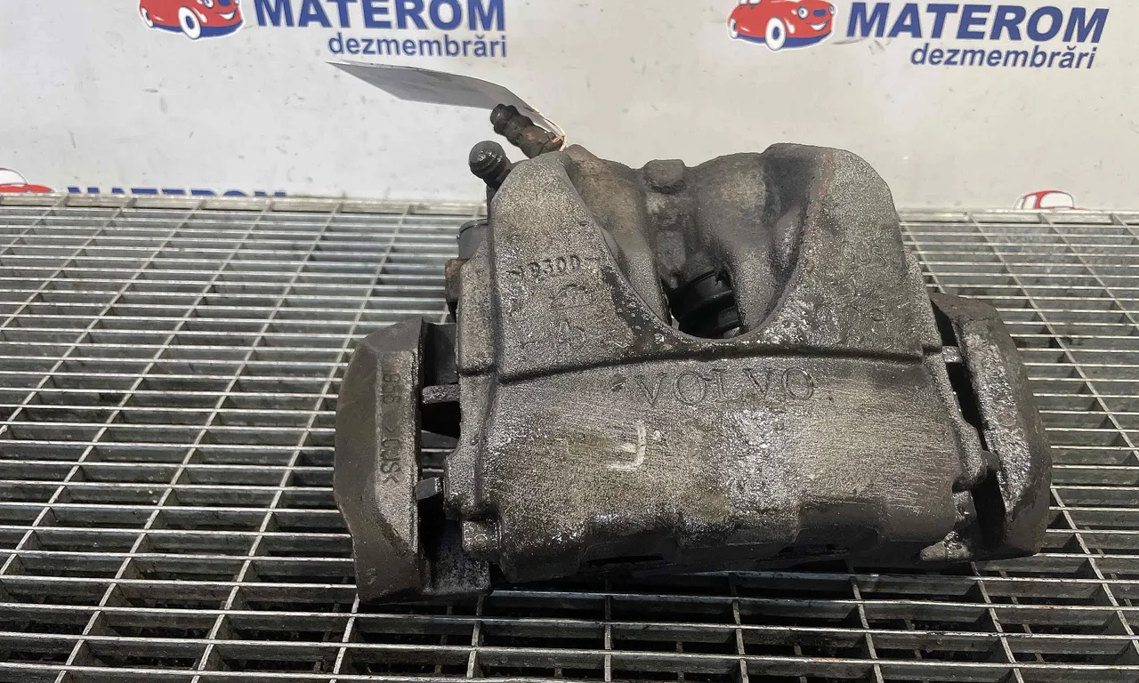 ETRIER FATA DREAPTA VOLVO XC60 I 2008-2018