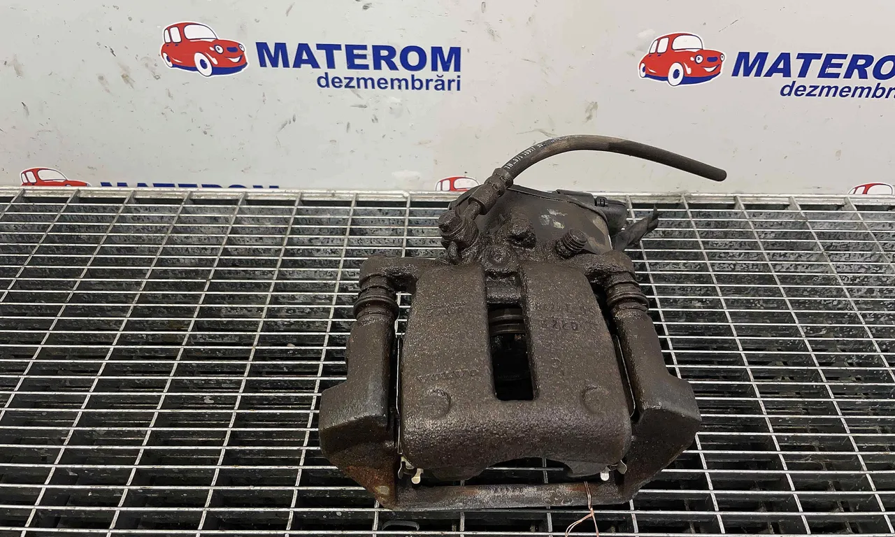 ETRIER SPATE DREAPTA VOLVO XC60 I 2008-2018