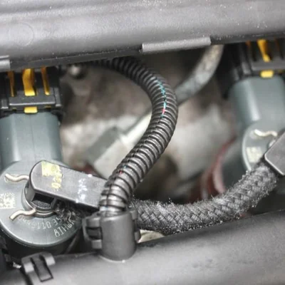 Injector Alfa Romeo Mito 2008-2013 955 0445110351 PEUGEOT BIPPER 2008-2026 0445110351, vedere frontata