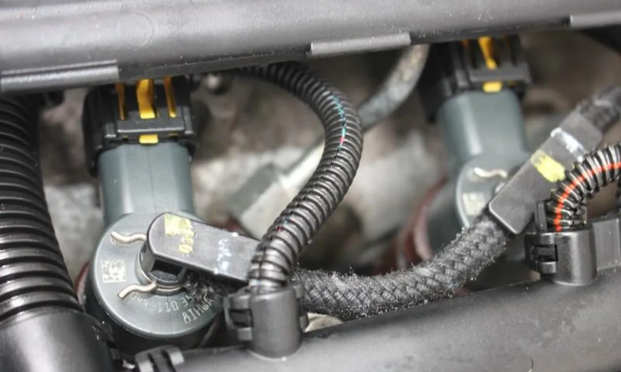 Injector MAZDA MPV III 2006-null