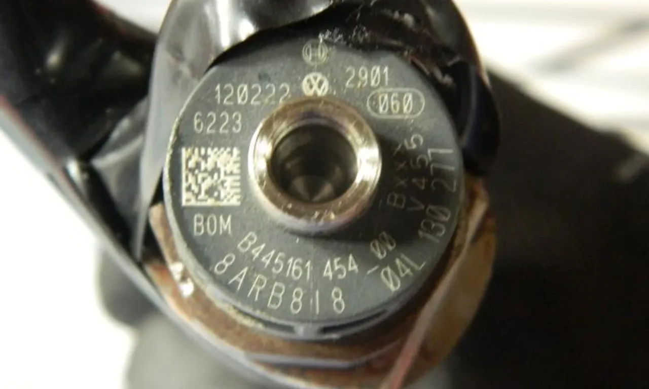 Injector VOLKSWAGEN PASSAT B6 Variant 2005-2011