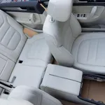 Interior complet din piele alba full electric cu memorie VOLKSWAGEN TOUAREG 2010-2018, vedere laterala