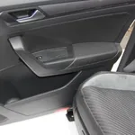 Interior din piele si textil VOLKSWAGEN T-ROC 2017-2026, vedere laterala