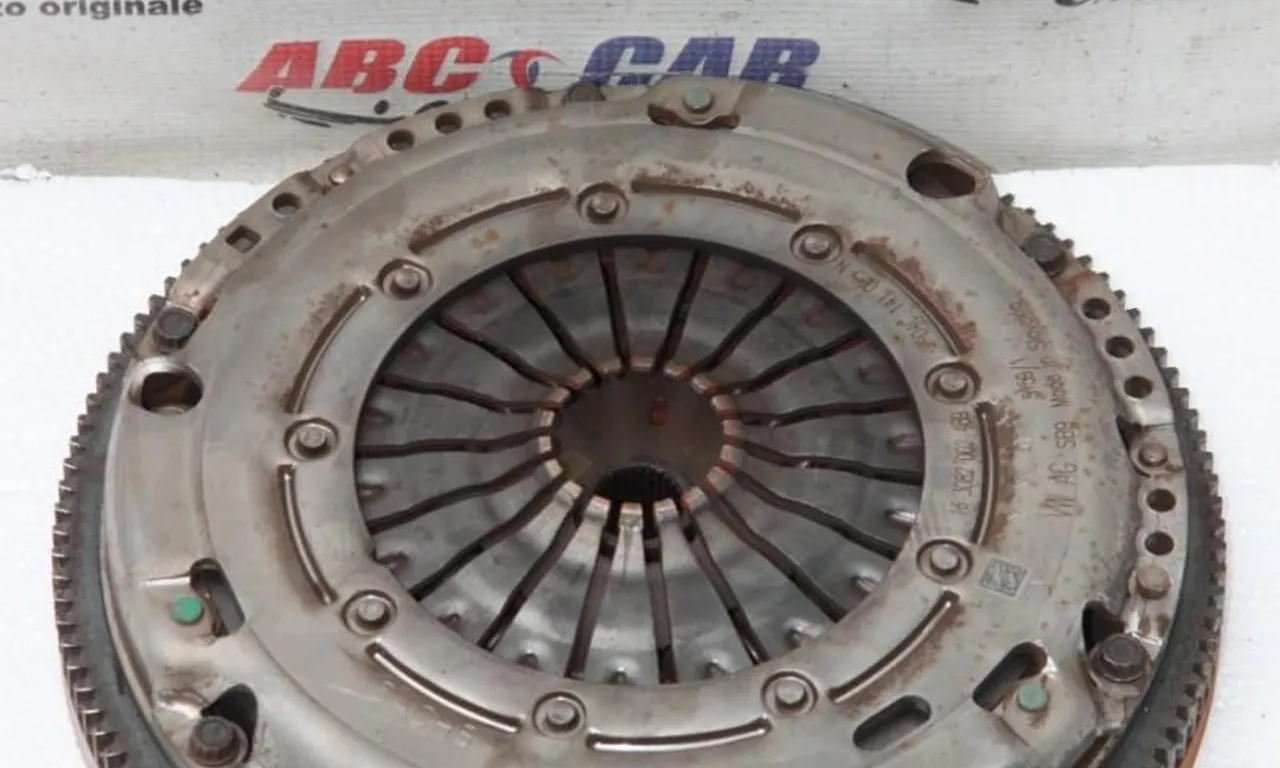 Kit ambreiaj SEAT ARONA 2017-null