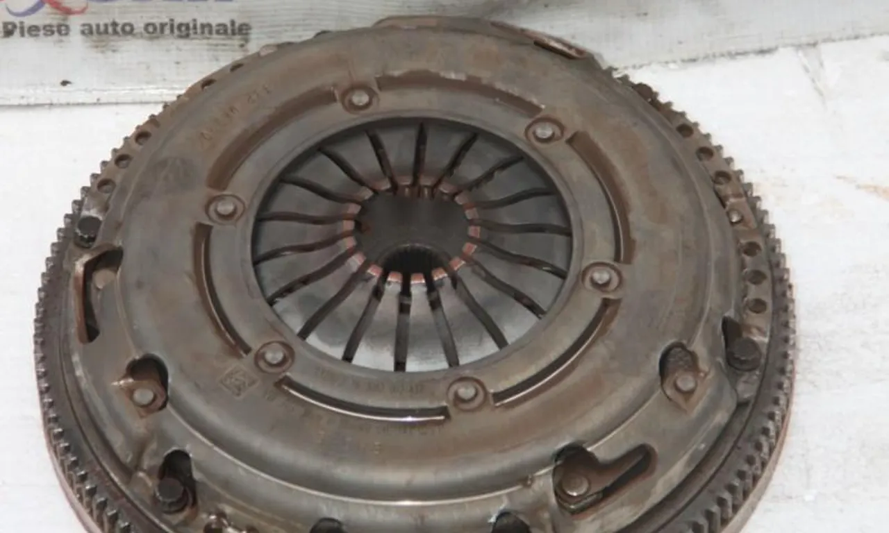 Kit ambreiaj SKODA KAMIQ 2019-null