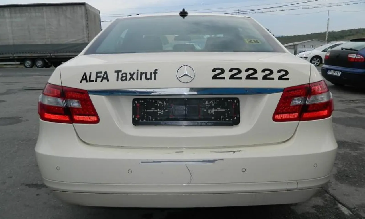 Luneta MERCEDES E-CLASS 2009-2016