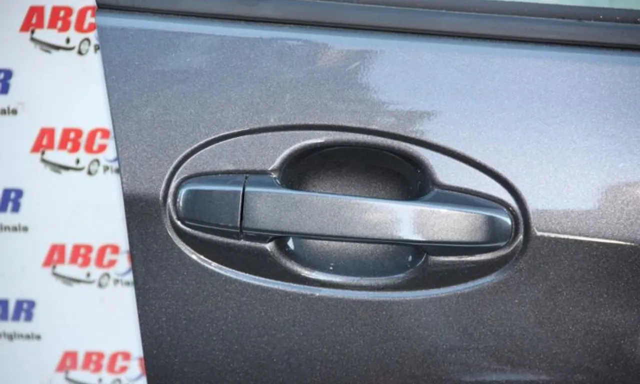 Maner exterior usa dreapta fata TOYOTA YARIS 2013-null