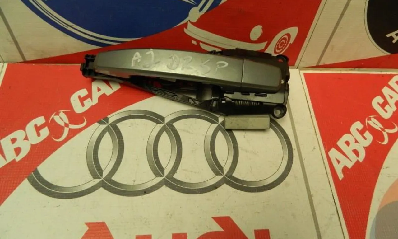 Maner usa dreapta spate OPEL ASTRA J GTC 2011-2018