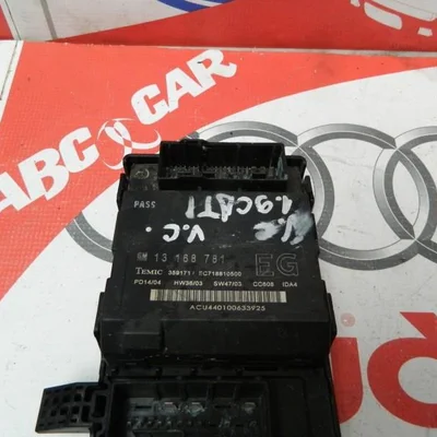 Modul tablou siguranta OPEL VECTRA C GTS 2002-2009 13168781EG, vedere frontata