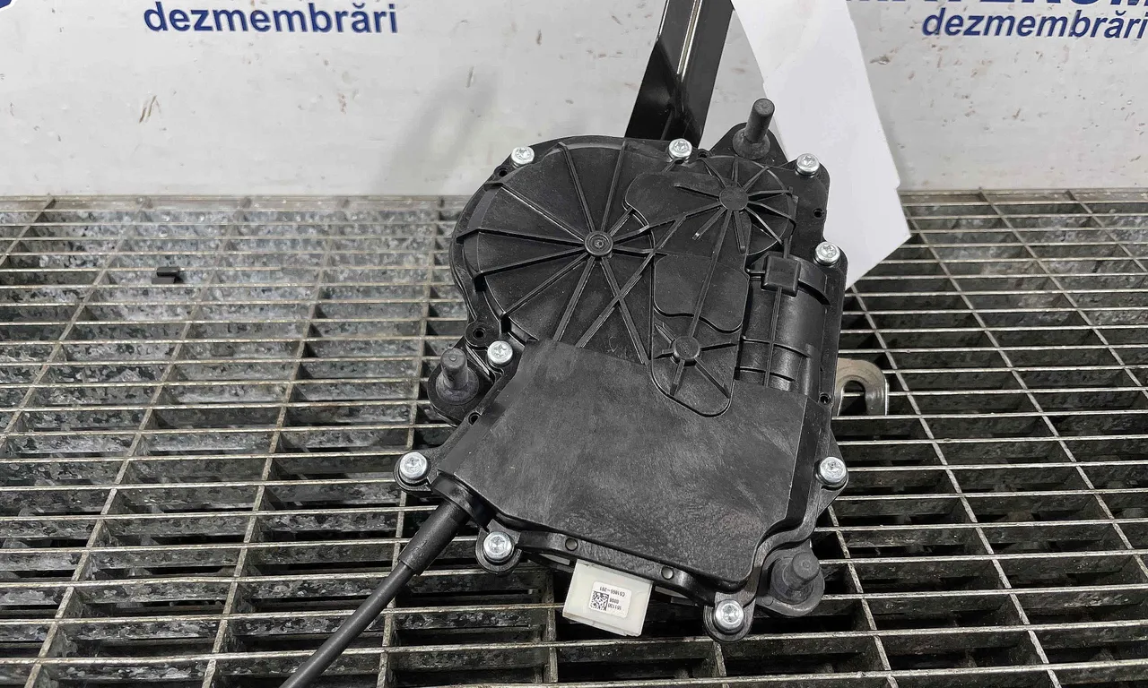 MOTORAS DESCHIDERE BMW 4 Gran 2014-2021