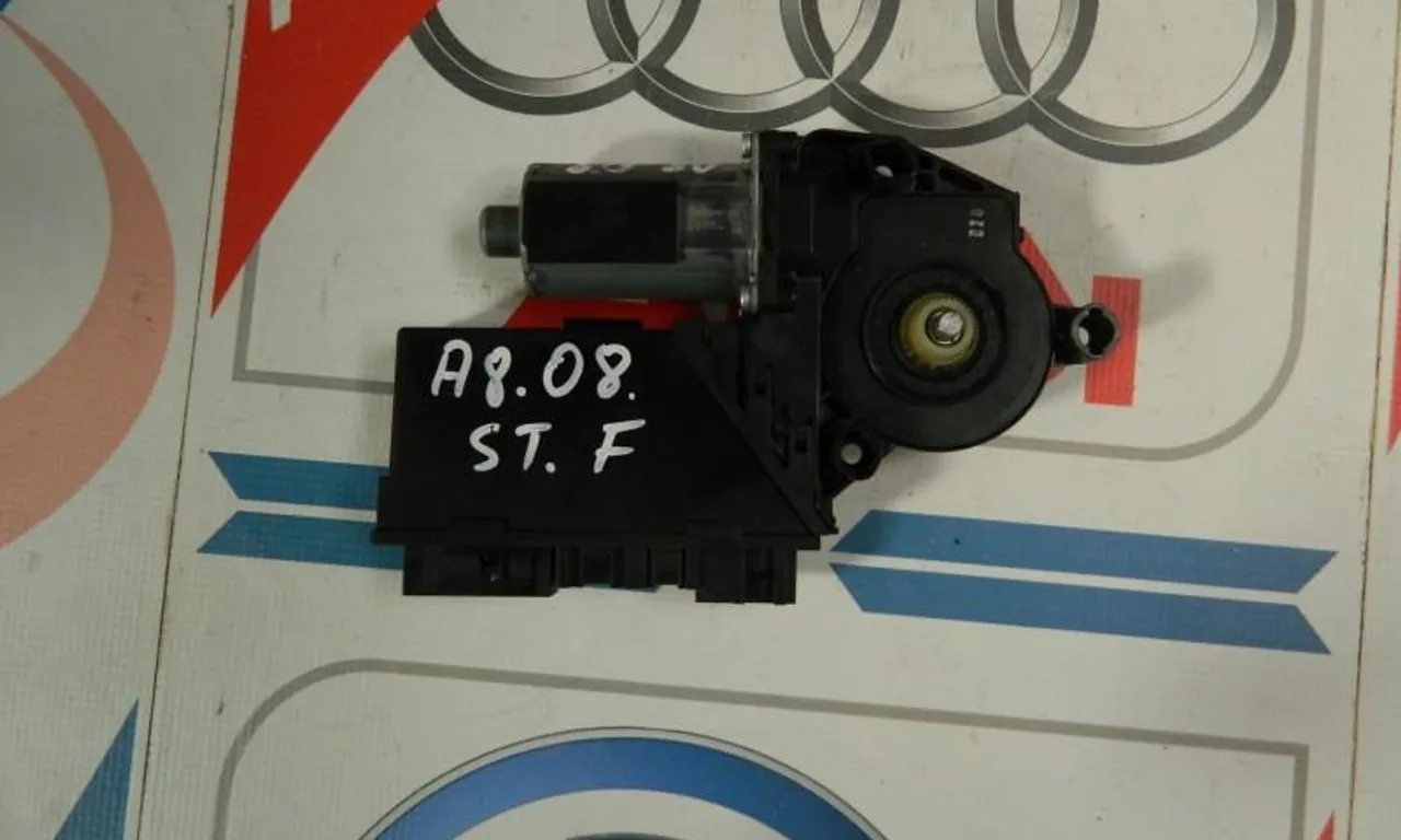 Motoras geam stanga fata AUDI A8 D2 1994-2005