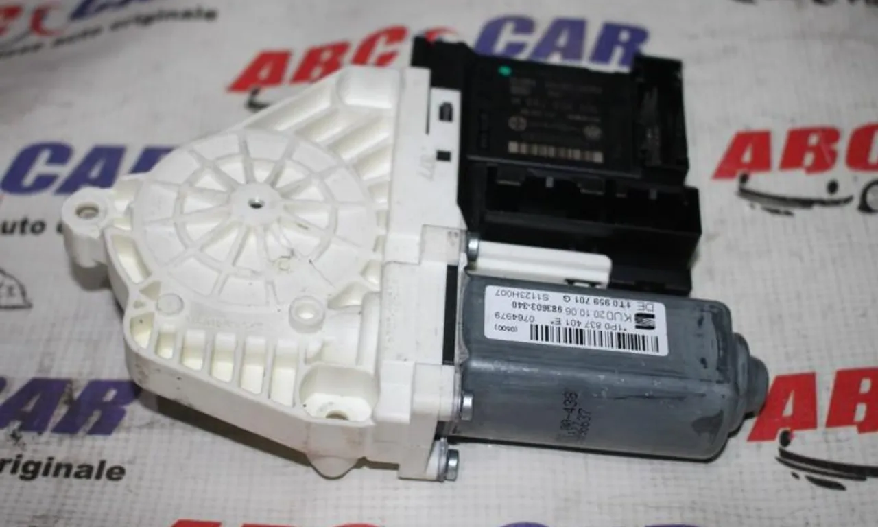 Motoras geam stanga fata SEAT LEON 2005-2013