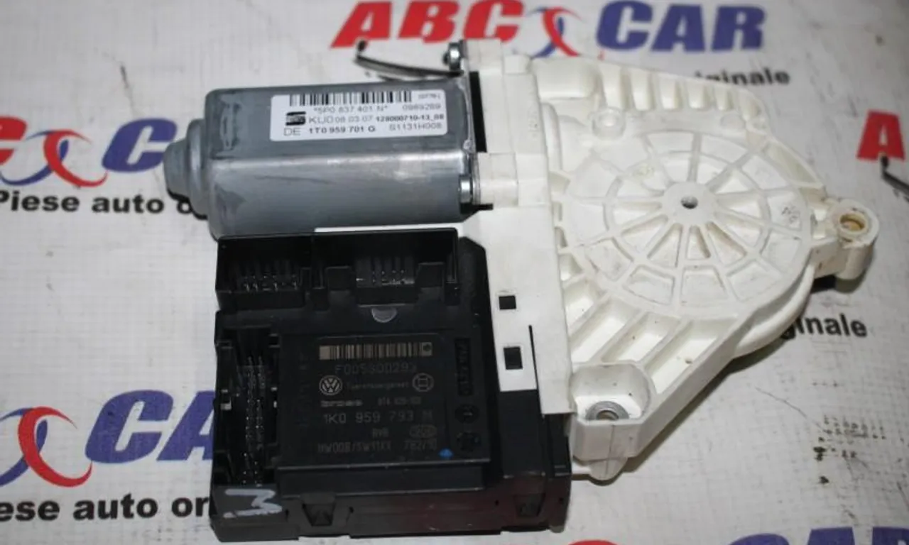 Motoras geam stanga fata SEAT LEON 2005-2013