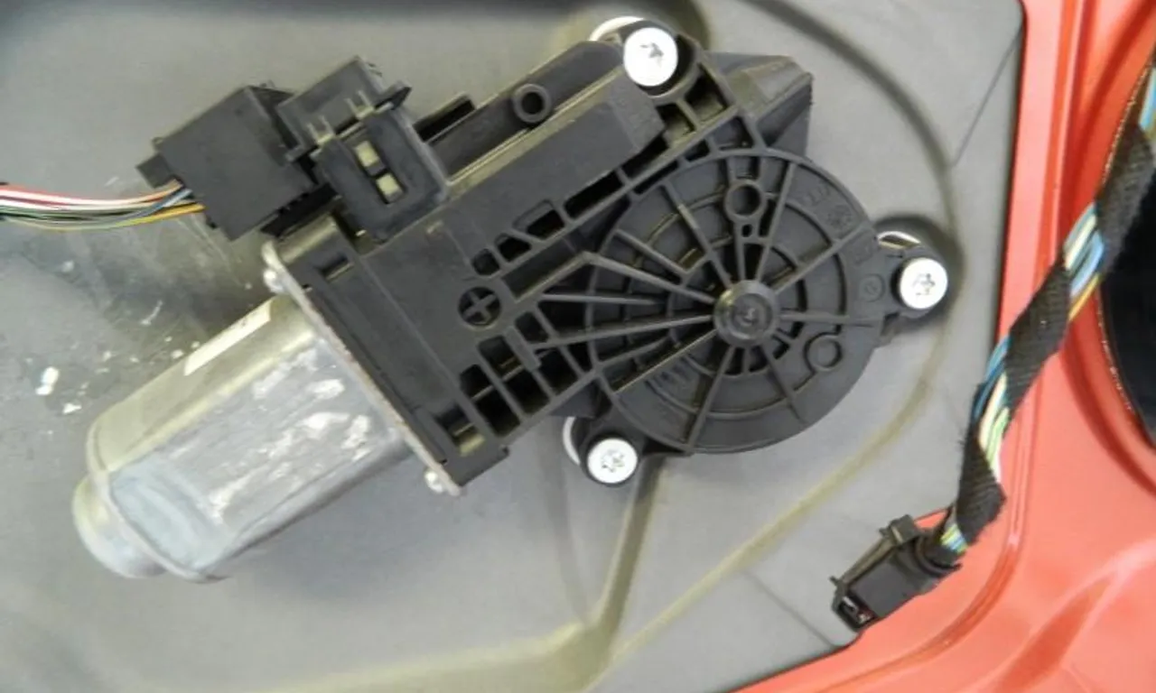 Motoras macara SKODA FABIA II 2007-2014