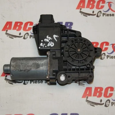 Motoras macara stanga fata