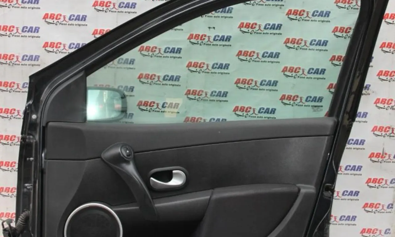 Motoras macara usa dreapta fata RENAULT CLIO III 2005-2014