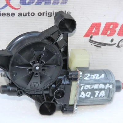 Motoras macara usa dreapta fata SKODA OCTAVIA IV 2019-2026 5Q0959801C, vedere frontata