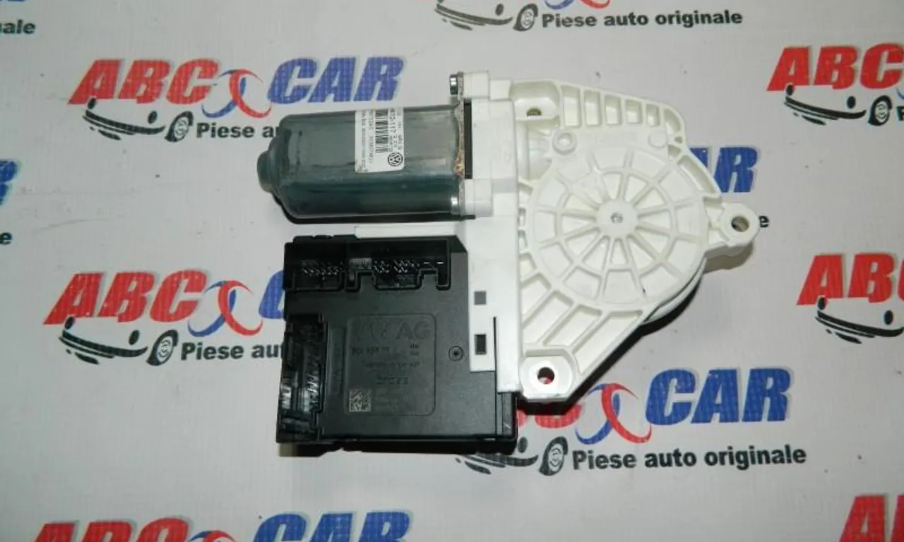Motoras macara usa dreapta fata VOLKSWAGEN PASSAT CC B7 2011-2017