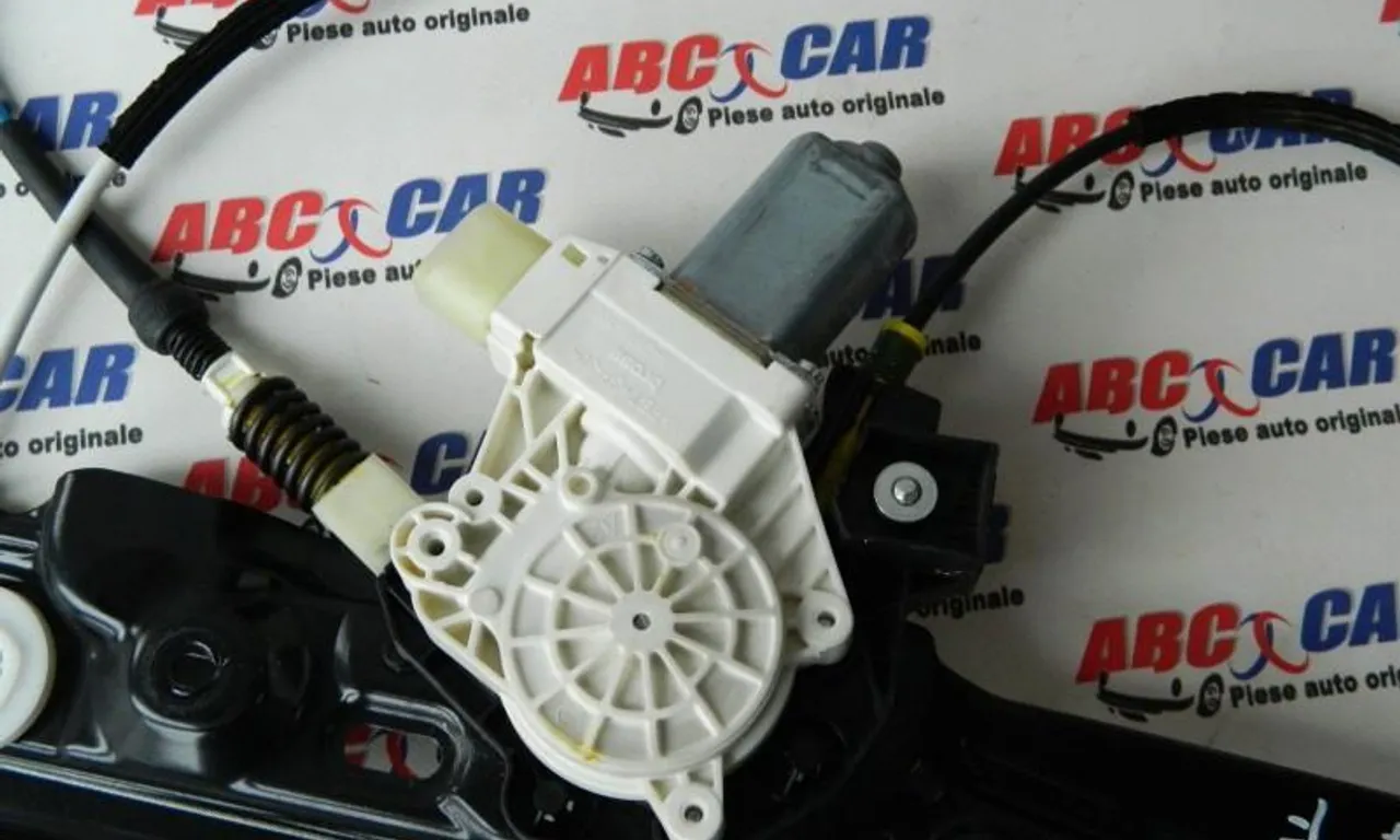 Motoras macara usa stanga fata BMW 5 2009-2017