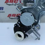 Motoras macara usa stanga fata TOYOTA YARIS 2013-2026, vedere frontata