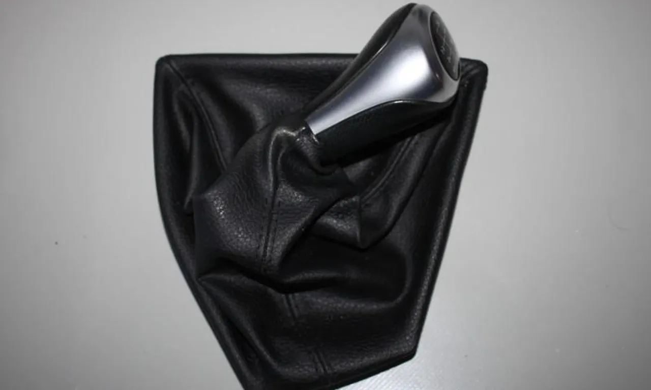 Nuca schimbator cu manson BMW 1 2011-2019