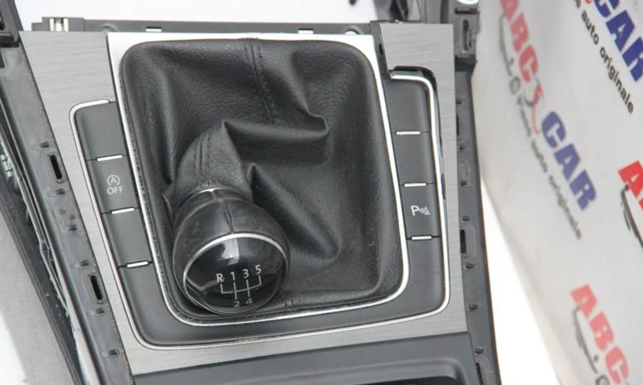 Nuca schimbator VOLKSWAGEN GOLF VII 2012-2017