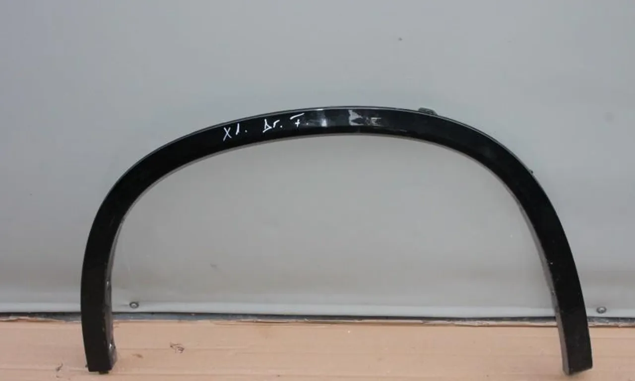 Ornament aripa dreapta fata BMW X1 2009-2015