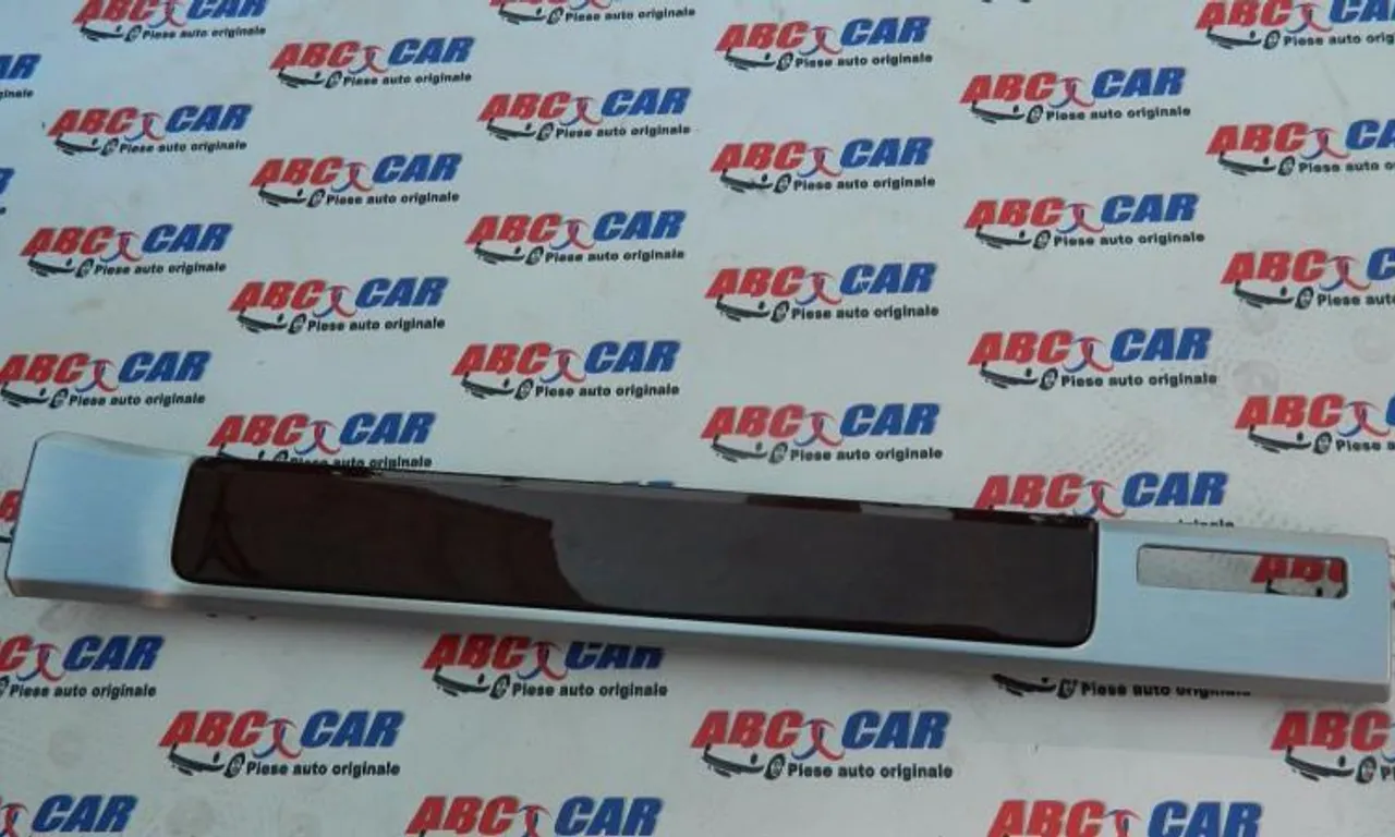 Ornament bord VOLKSWAGEN TOUAREG 2017-2006