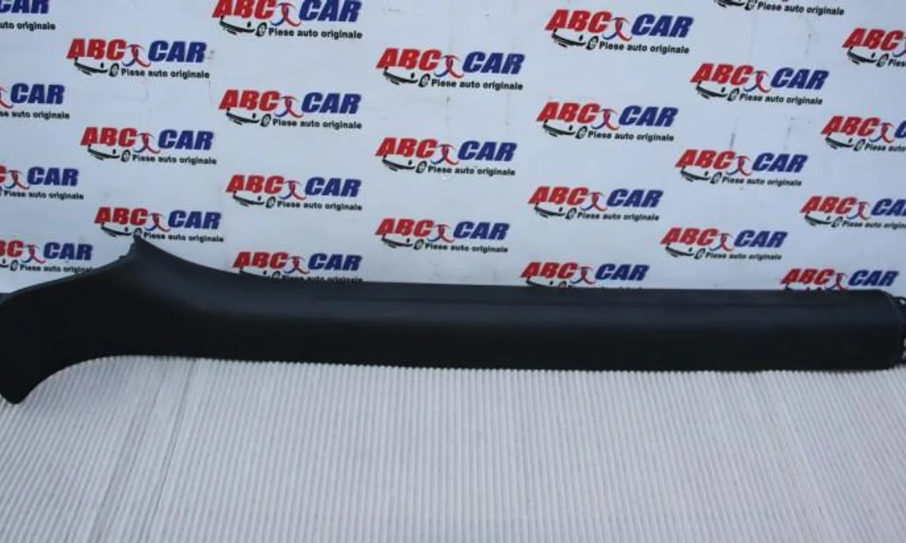 Ornament interior stanga fata AUDI A5 2009-2017
