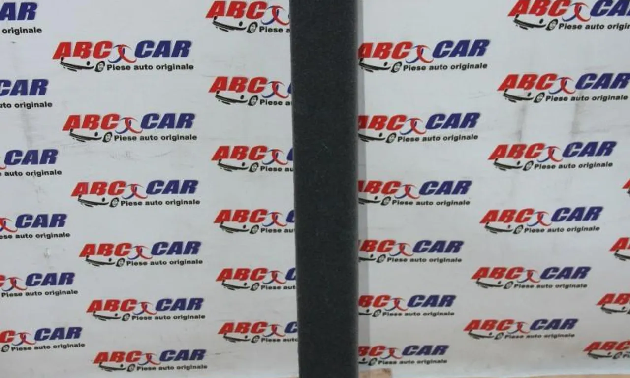 Ornament interior stanga portbagaj VOLKSWAGEN TOUAREG 2010-2018